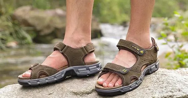 camel-crown-hiking-sandals-review
