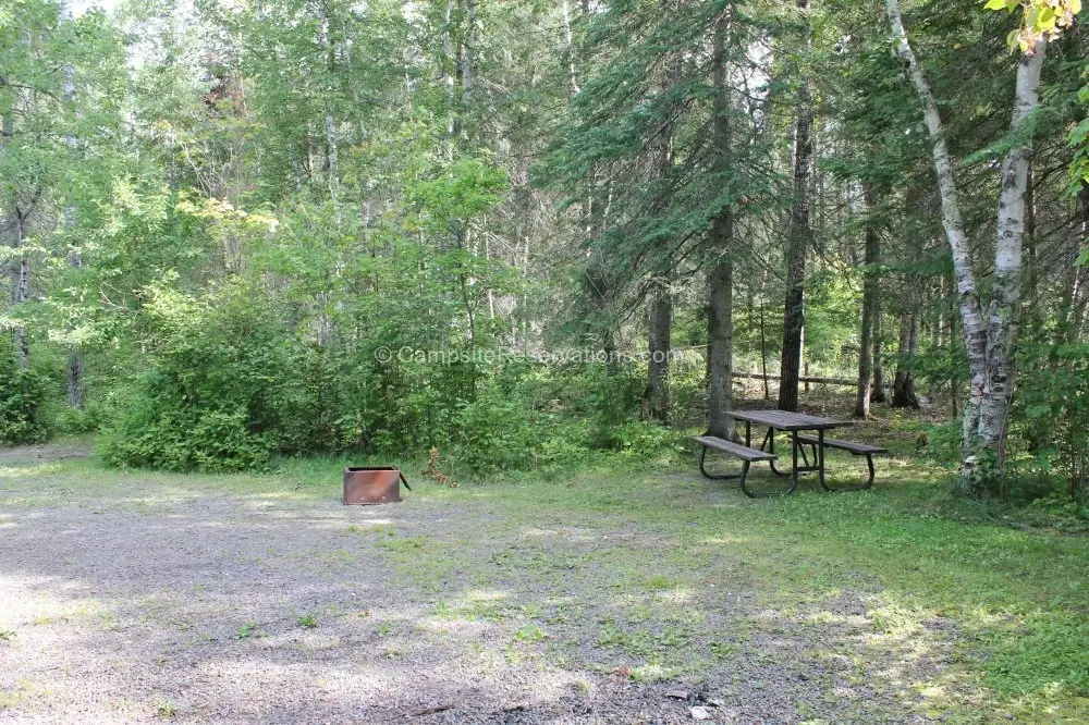 best campgrounds in Manitoba